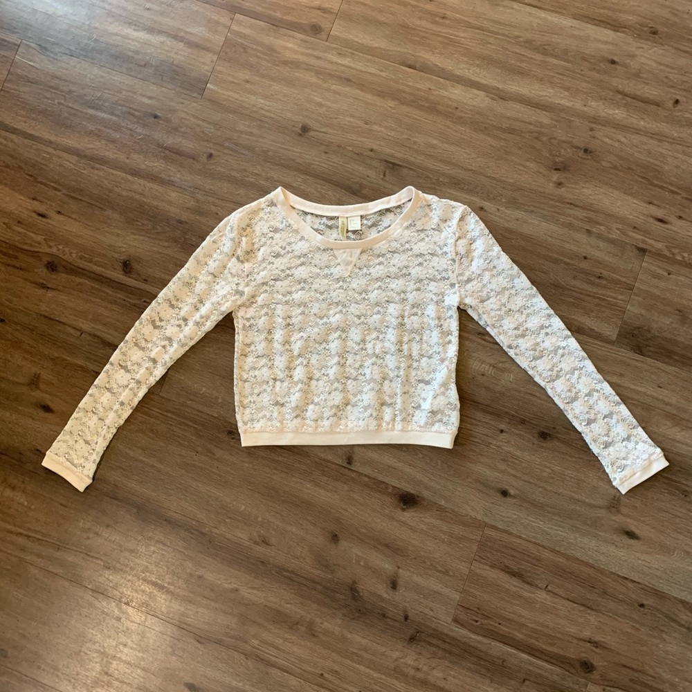 Lace pullover